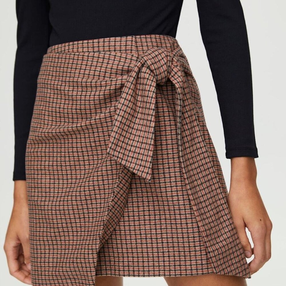Aritzia Wool Wrap Mini Skirt Size 8